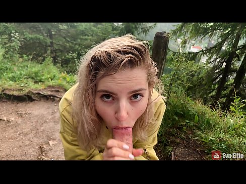 ❤️ Mädchen schluckt Sperma nach einem öffentlichen Blowjob - Eva Elfi Homemade porn bei de.sayhentai.ru ❌❤