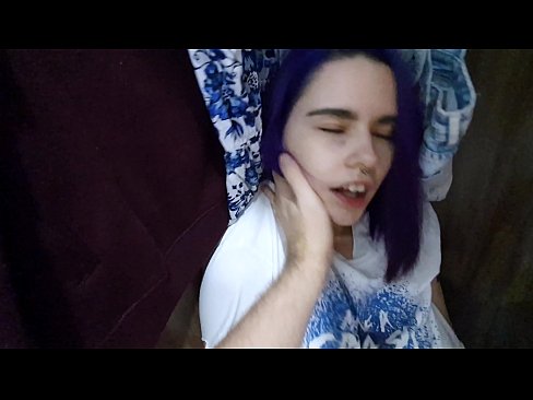 ❤️ Habe meine Schwester im Schrank gefunden und ihr beim Abspritzen geholfen Homemade porn bei de.sayhentai.ru ❌❤